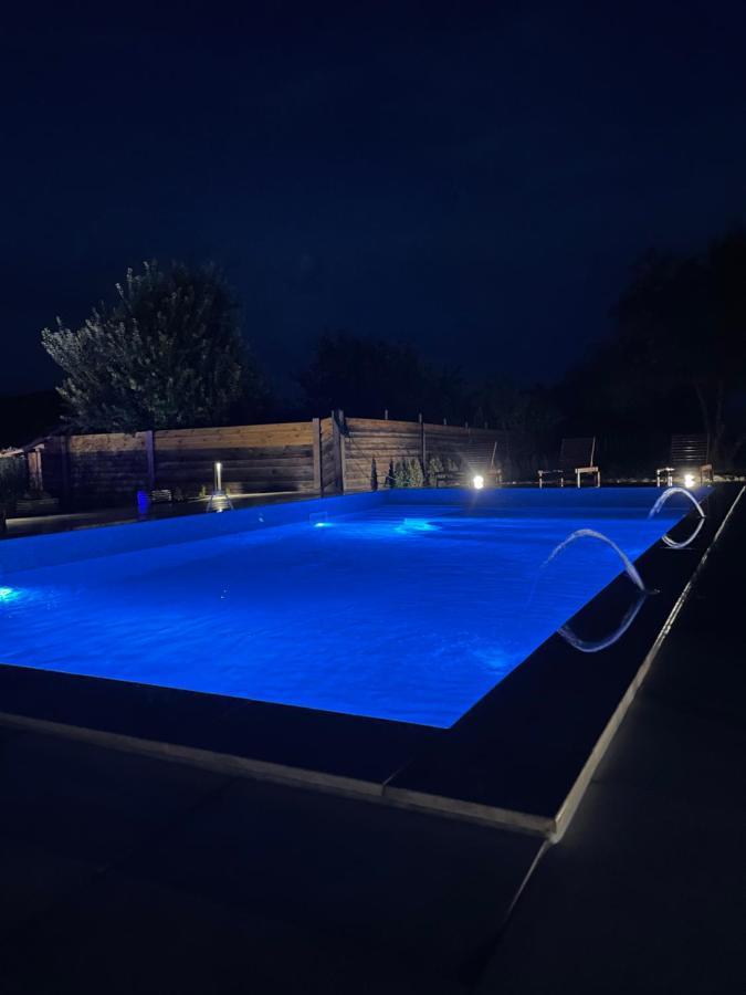 Mutafova Guest House ヴェリキー・プレスラフ エクステリア 写真