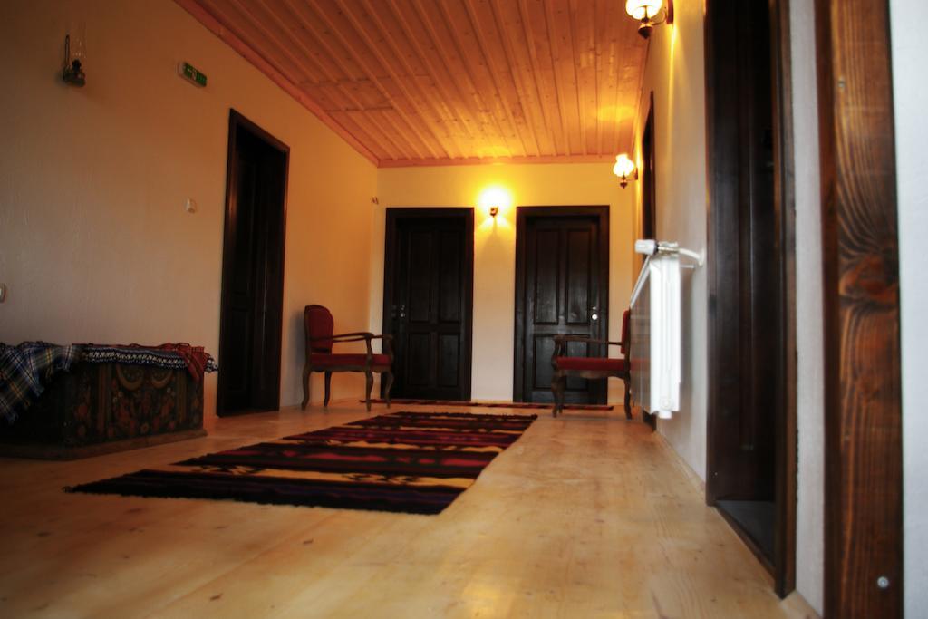 Mutafova Guest House ヴェリキー・プレスラフ エクステリア 写真
